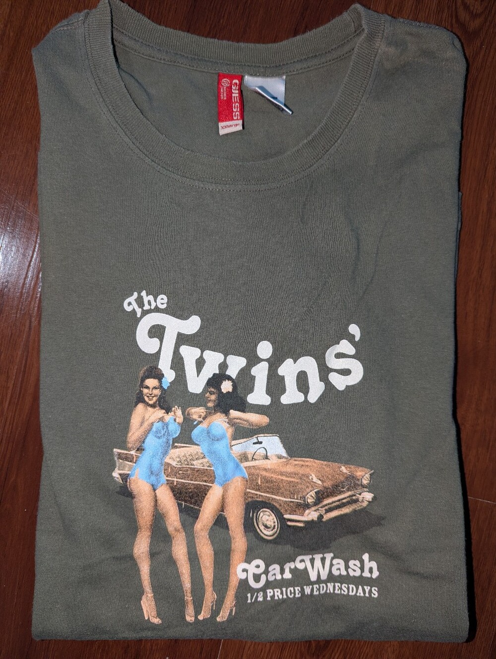 Vintage 2000s Guess The Twins Carwash T-shirt Men's 2XL, Great Condition